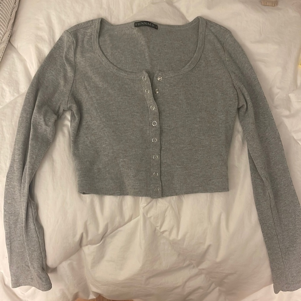 Cropped Henley